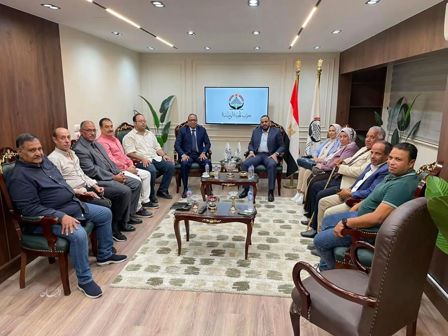 الجبهة الوطنية في السويس تنظم اجتماعاً لتأسيس لجنة حقوق الإنسان الجبهة الوطنية في السويس تنظم اجتماعاً لتأسيس لجنة حقوق الإنسان