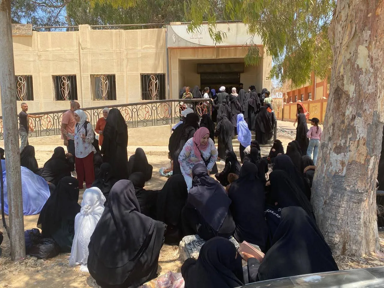 قافلة “جسور الخير 23” تستمر في تقديم خدماتها الشاملة لسكان العريش في شمال سيناء