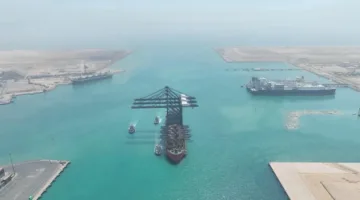 وزير الصناعة والنقل يعلن عن استلام الرصيف رقم 1 في محطة هاتشيسون بميناء السخنة