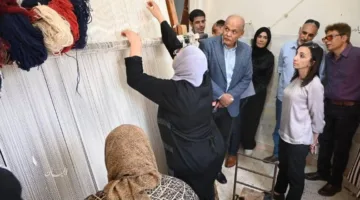 محافظ البحيرة يتفقد مشروع ومعرض السجاد اليدوي في رشيد