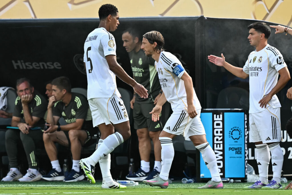 لوكا مودريتش - جود بيلينجهام - إبراهيم دياز - ريال مدريد ضد باريس سان جيرمان