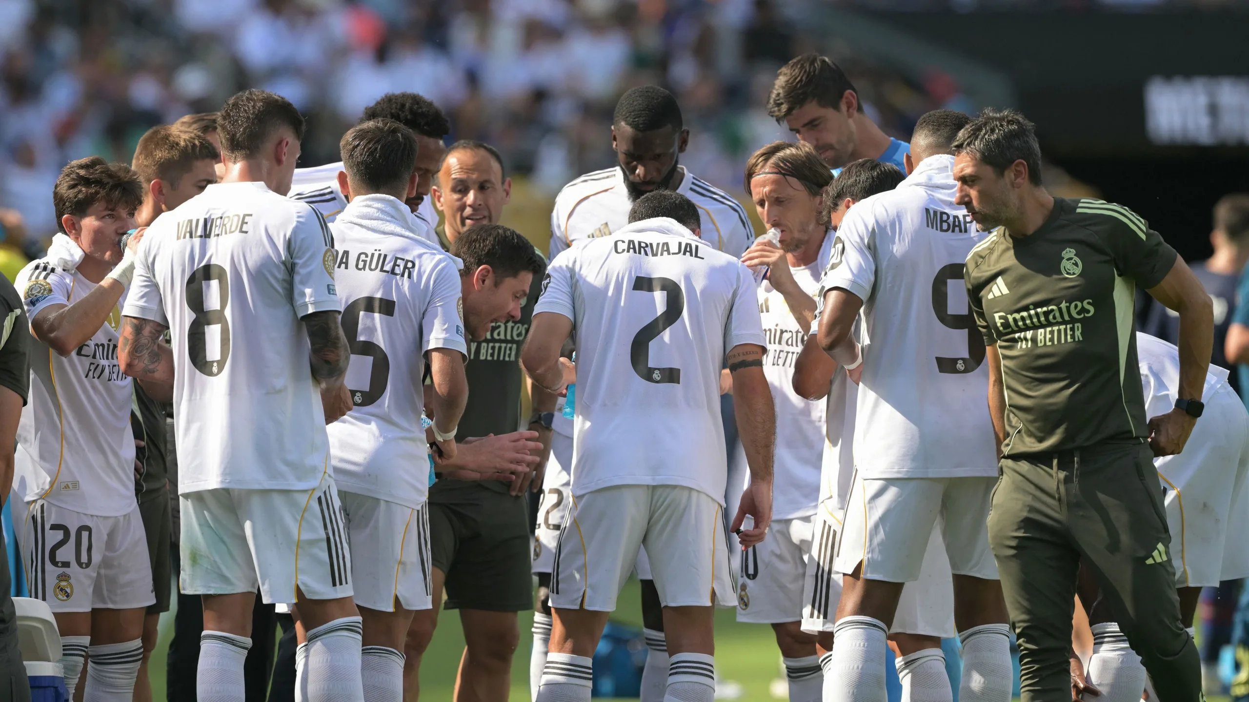 ريال مدريد يعلن عن مغادرة لاعبه