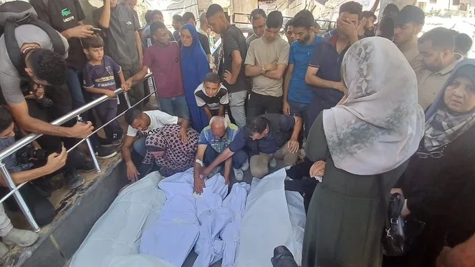 حماس: الجرائم اليومية للاحتلال تكشف عن استمرار حرب الإبادة حماس: الجرائم اليومية للاحتلال تكشف عن استمرار حرب الإبادة