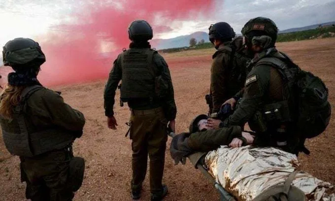 يديعوت أحرونوت: تعرض 5 جنود إسرائيليين للإصابة في 3 أحداث في غزة يديعوت أحرونوت: تعرض 5 جنود إسرائيليين للإصابة في 3 أحداث في غزة