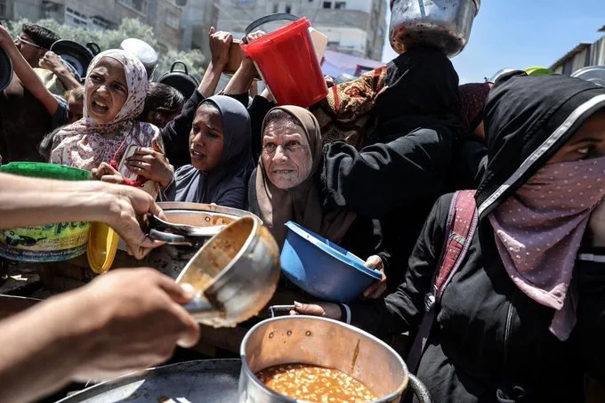 رئيس الوزراء الفلسطيني يعبر عن استيائه تجاه تهاون العالم في مواجهة أزمة غزة: الإنسانية في خطر.