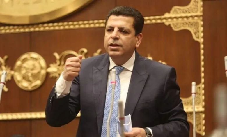 رئيس اللجنة البرلمانية للمصري الديمقراطي: نعارض قانون الإيجار القديم ونطالب بإلغاء المادة الثانية.