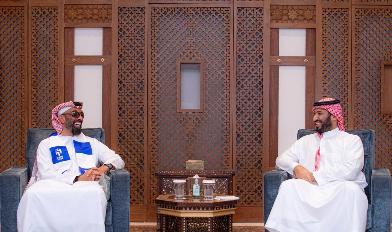 الهلال يدخل عالم السياسة بشكل رسمي الهلال يدخل عالم السياسة بشكل رسمي