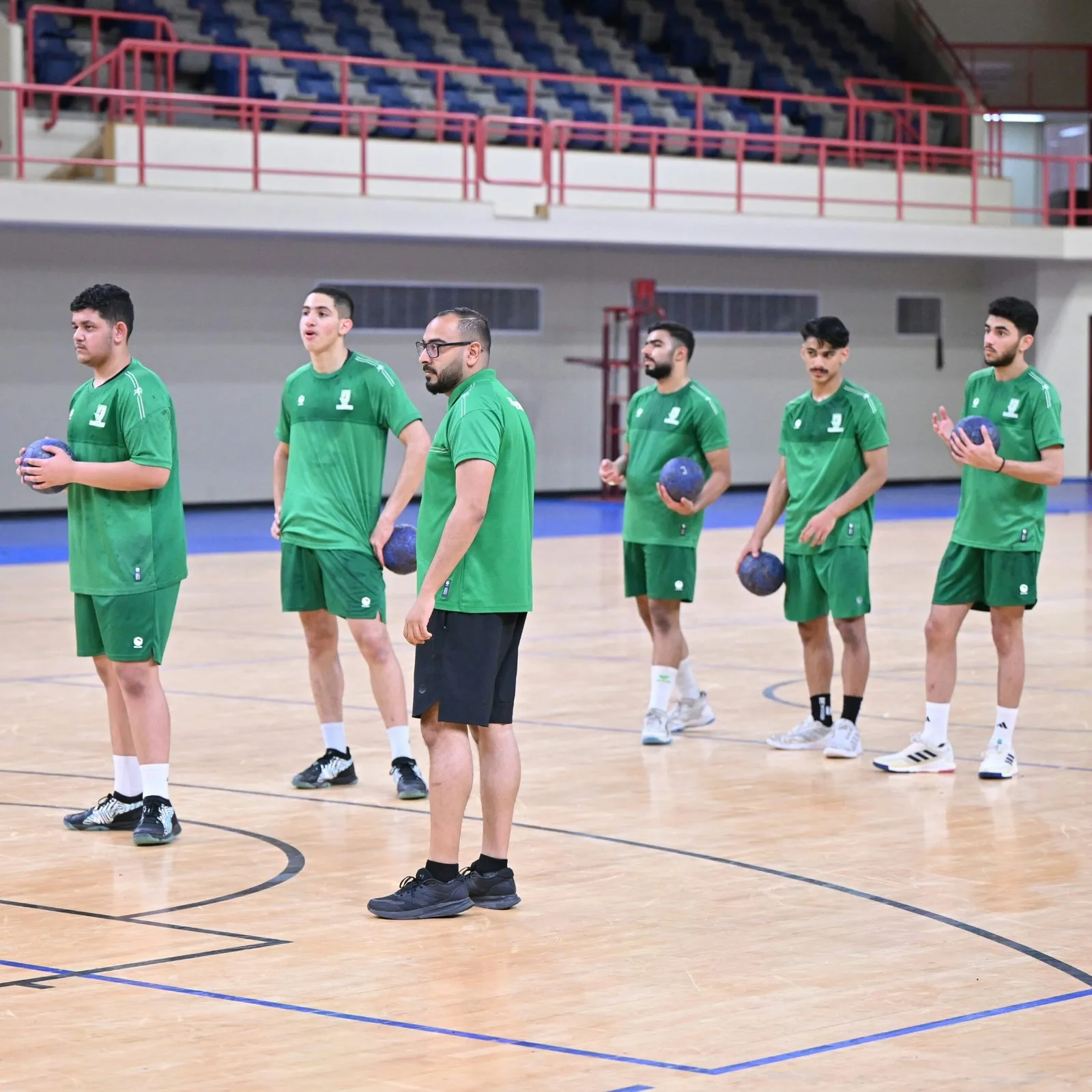 بدء معسكر منتخب ناشئي كرة اليد الداخلية تحضيراً لبطولة العالم 2025 بدء معسكر منتخب ناشئي كرة اليد الداخلية تحضيراً لبطولة العالم 2025