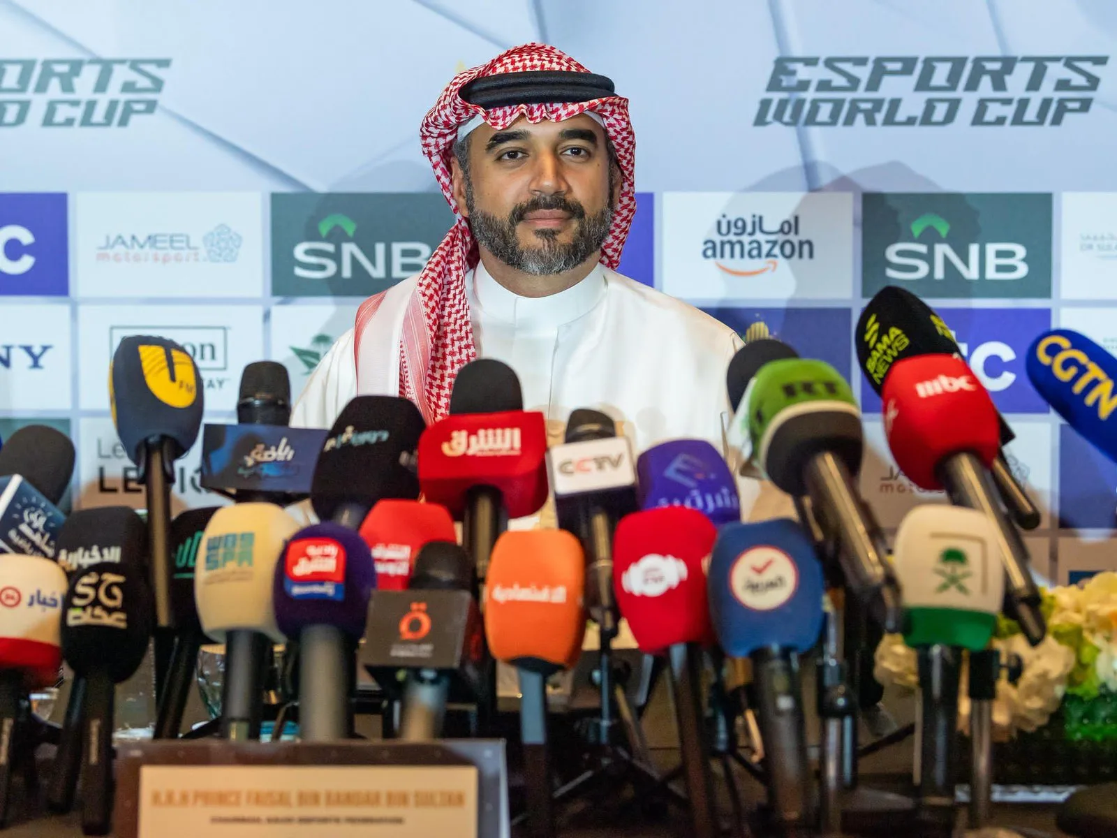 فيصل بن بندر: كأس العالم للألعاب الإلكترونية أصبح الحدث السنوي الأبرز للمواهب والجماهير من جميع أنحاء العالم. فيصل بن بندر: كأس العالم للألعاب الإلكترونية أصبح الحدث السنوي الأبرز للمواهب والجماهير من جميع أنحاء العالم.