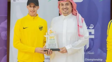 بن جلوي يكرم الفائزين في البطولة المفتوحة للمبارزة