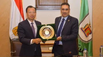 تعزيز الشراكة الأكاديمية والبحثية بين جامعة القاهرة وجامعة جنوب الصين الزراعية