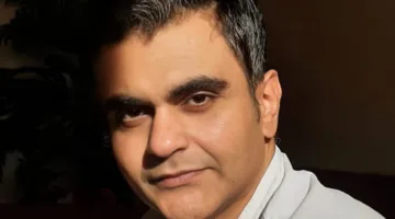 محمد نبيل يطرح أغنية “جرام جدعنة” بمشاركة حميد الشاعري في مسيرته الفنية.