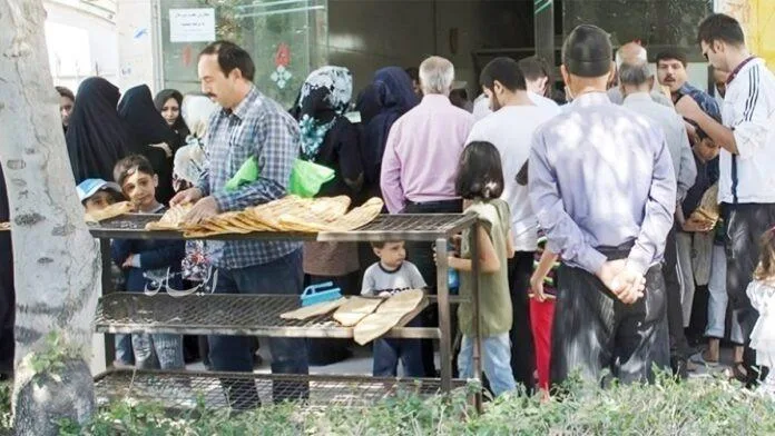 خبز الفقراء تحت نيران نظام الحرب: مسار إيران نحو الاضطراب الاجتماعي والتحول الديمقراطي خبز الفقراء تحت نيران نظام الحرب: مسار إيران نحو الاضطراب الاجتماعي والتحول الديمقراطي