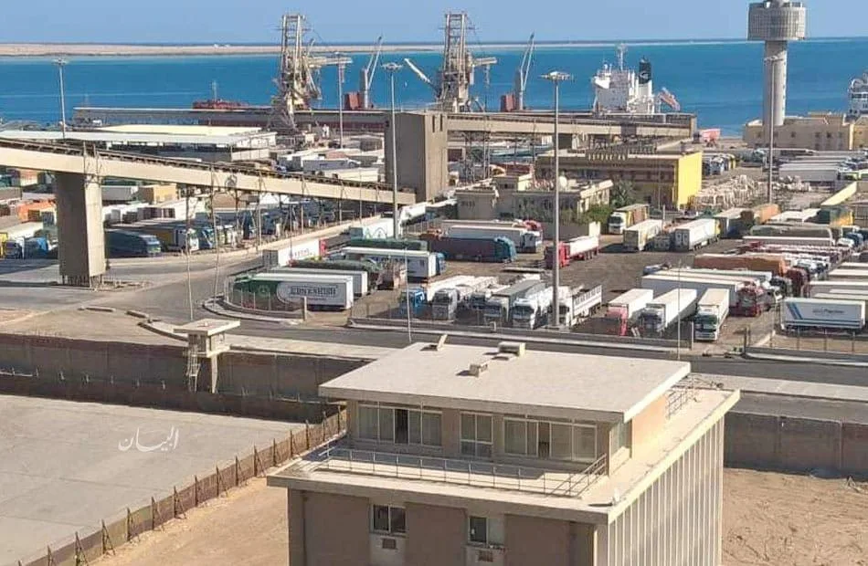 تداول 10 آلاف طن و587 شاحنة من البضائع العامة والمتنوعة في موانئ البحر الأحمر تداول 10 آلاف طن و587 شاحنة من البضائع العامة والمتنوعة في موانئ البحر الأحمر