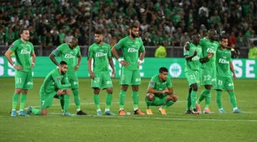 ليستر سيتي يحقق رقمًا سلبياً في الدوري الإنجليزي وباريس إف سي يعود إلى الدوري الفرنسي بعد 50 عاماً.