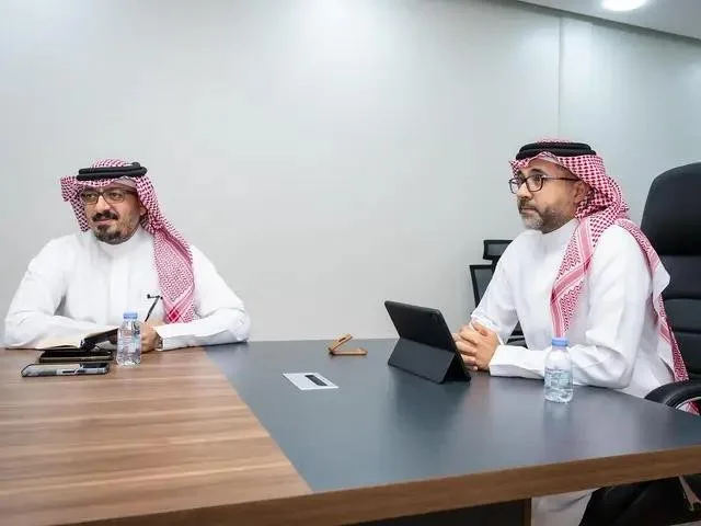 تأكيد استمرار المهندس “أحمد أخريدة” في رئاسة نادي الخليج لمدة أربع سنوات إضافية تأكيد استمرار المهندس “أحمد أخريدة” في رئاسة نادي الخليج لمدة أربع سنوات إضافية