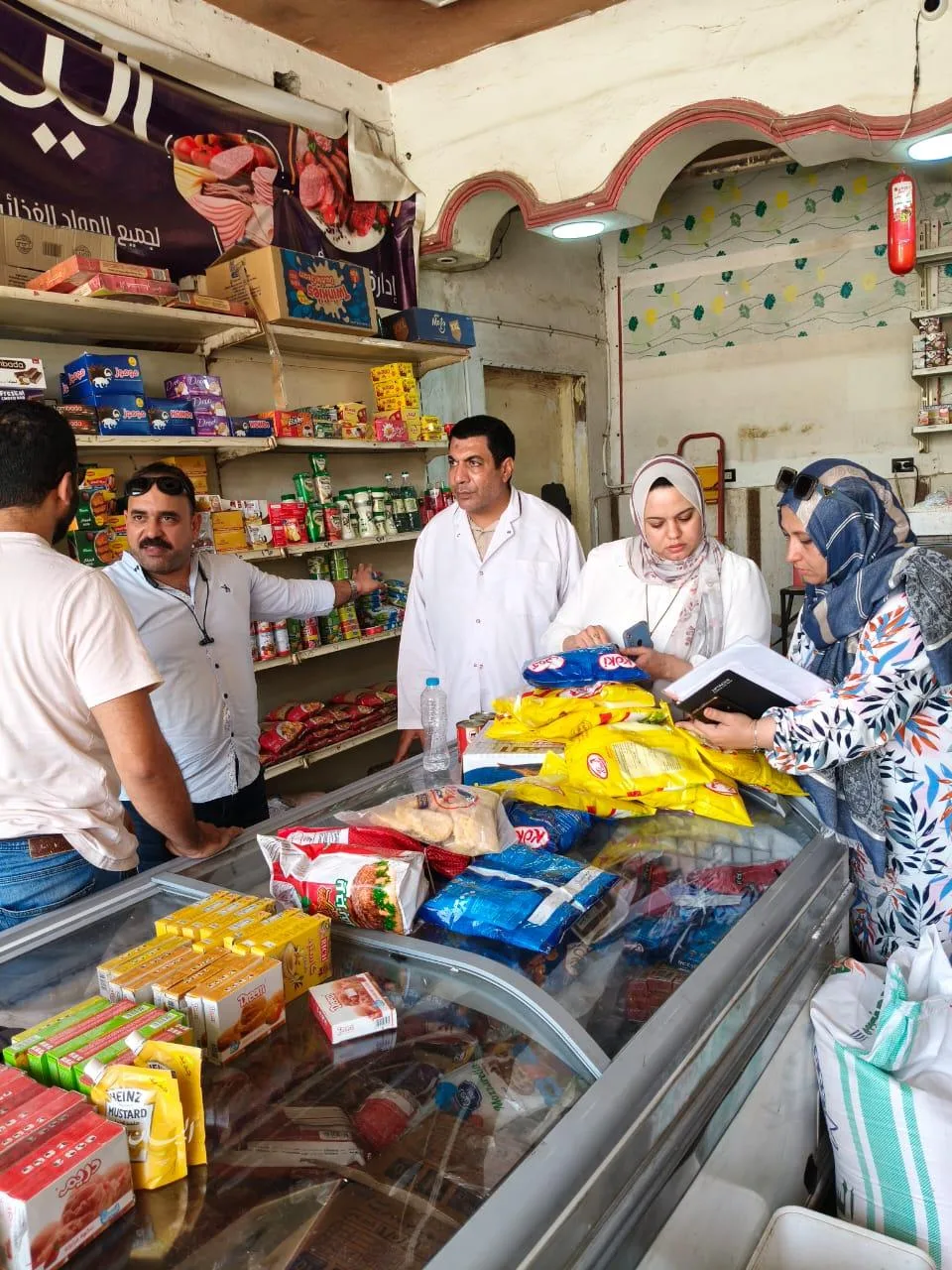 مديرية التموين بالشرفية تطلق حملات لمراقبة الأسواق في مدينة العاشر من رمضان مديرية التموين بالشرفية تطلق حملات لمراقبة الأسواق في مدينة العاشر من رمضان