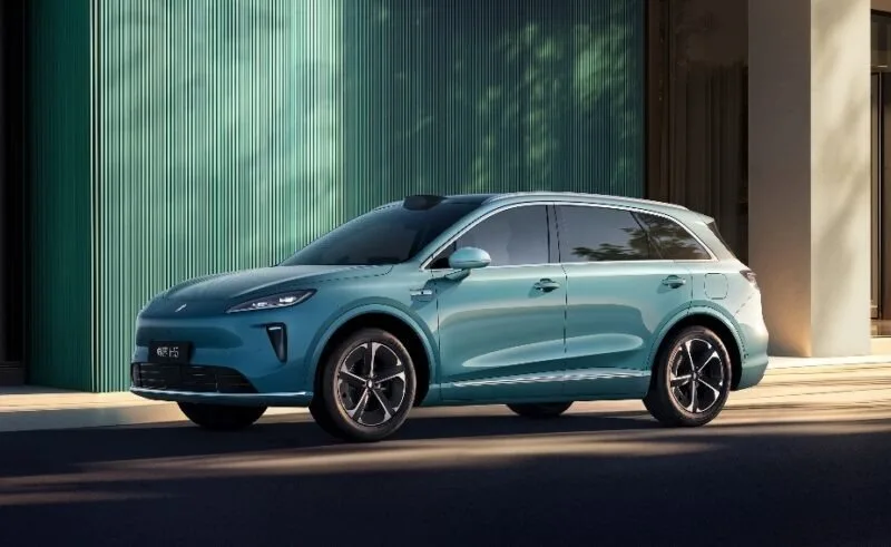 هواوي تطلق خامس علامة تجارية للسيارات الكهربائية من خلال سيارة شانجچي H5 SUV المصنعة بواسطة شركة سايك في سبتمبر، مع الإعلان عن نظام نقل الحركة الجديد. هواوي تطلق خامس علامة تجارية للسيارات الكهربائية من خلال سيارة شانجچي H5 SUV المصنعة بواسطة شركة سايك في سبتمبر، مع الإعلان عن نظام نقل الحركة الجديد.
