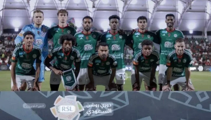 جماهير الاتفاق تتطلع لصيف مثير لفريقها.. توقعات بصفقات جديدة وطموحات كبيرة لإعادة الكوماندوز إلى القمة