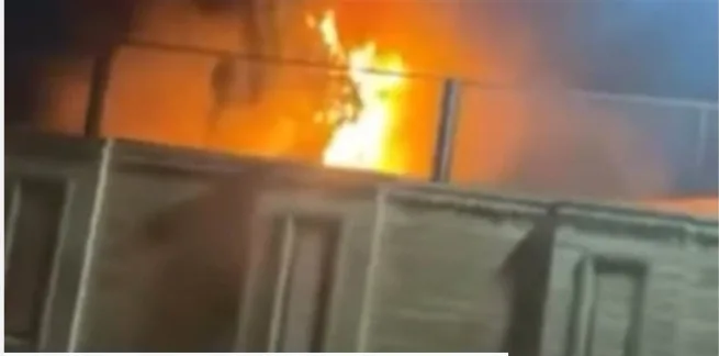 نشوب حريق في ورشة السكك الحديدية بمدينة الزقازيق في الشرقية نشوب حريق في ورشة السكك الحديدية بمدينة الزقازيق في الشرقية