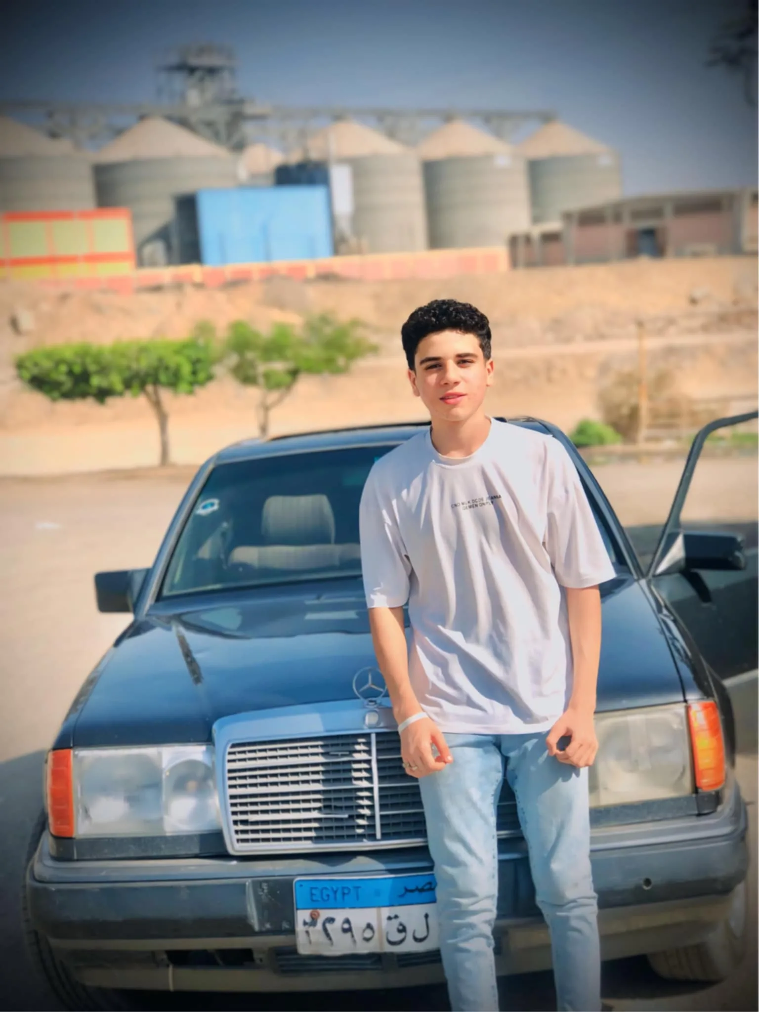تهنئة حارة بالنجاح