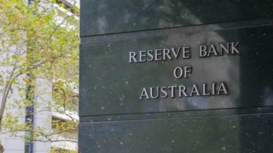 Reserve Bank of Australia Maintains Interest Rates Despite Global Economic Slowdown and Inflation Challenges