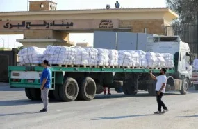 لليوم الثاني.. 99 شاحنة إغاثة تتوجه إلى قطاع غزة عبر معبر رفح