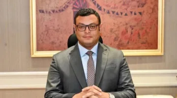 وزير الإسكان يستعرض تقدم تنفيذ مجموعة من المشاريع السكنية والمرافق المرتبطة بها في مدينة العبور الجديدة