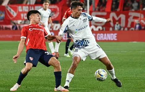تاليريس يتفوق على إندبندينتي في الدوري الأرجنتيني تاليريس يتفوق على إندبندينتي في الدوري الأرجنتيني