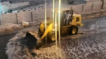إجراء سريع لتصريف مياه الصرف من جسر أبي صقل في العريش