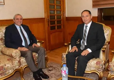 محافظ الغربية يقدم التهاني للواء تامر السمري بمناسبة تعيينه مساعدًا لوزير الداخلية لقطاع وسط الدلتا.