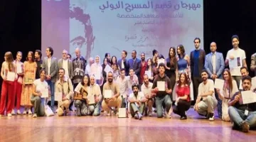«لقاء القمة» و«الأولاد الطيبون يحتاجون إلى الرعاية» يتوجان بجائزة أفضل عرض في الدورة الثامنة عشر لمهرجان قسم المسرح الدولي.