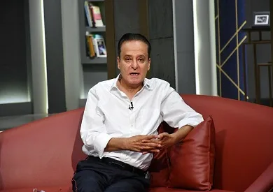يوسف معاطي: سعاد حسني لم ترحل بجنون عادي.. وهنيدي هو أكثر الكوميديين روحاً مرحة. يوسف معاطي: سعاد حسني لم ترحل بجنون عادي.. وهنيدي هو أكثر الكوميديين روحاً مرحة.