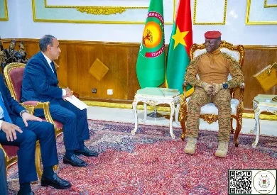وزير الخارجية ينقل رسالة خطية من الرئيس السيسي إلى نظيره في بوركينا فاسو وزير الخارجية ينقل رسالة خطية من الرئيس السيسي إلى نظيره في بوركينا فاسو