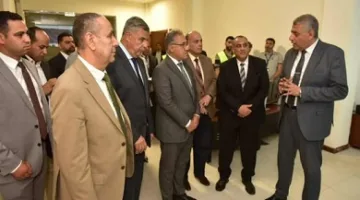 وفد من البرلمان يقوم بزيارة شركة توزيع كهرباء الإسكندرية لدراسة سبل تعزيز الخدمات