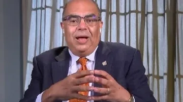 هل يعتبر بيع أرض أو عرض مشروع على مستثمر استثمارًا؟ محمود محيي الدين يقدم الإجابة.