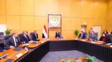 وزيرة التضامن ترأس اجتماع اللجنة العليا للأسر البديلة وتكرّم أعضائها تقديراً لجهودهم