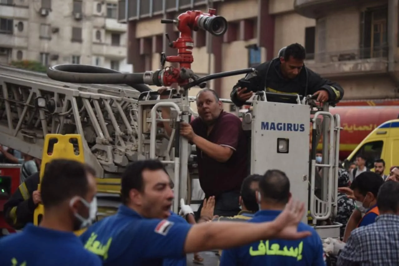 حريق في سنترال رمسيس: هاتف محمول ينقذ صاحبه من خطر الموت المحتوم حريق في سنترال رمسيس: هاتف محمول ينقذ صاحبه من خطر الموت المحتوم