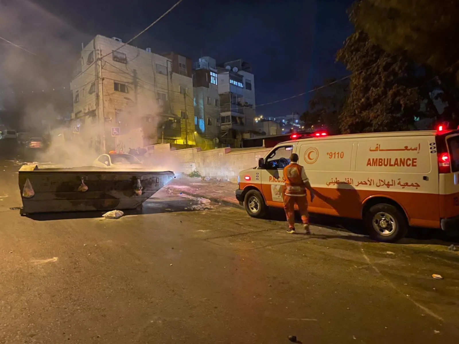 خدمات الإسعاف والطوارئ في شمال غزة: نواجه أزمة صحية وبيئية غير مسبوقة خدمات الإسعاف والطوارئ في شمال غزة: نواجه أزمة صحية وبيئية غير مسبوقة