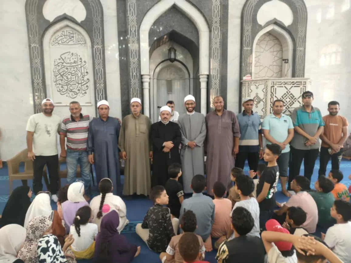 الأوقاف تنظم 27 ندوة علمية بعنوان: أخلاق الطريق في الإسلام ضمن فعالية “لقاء الجمعة” للأطفال الأوقاف تنظم 27 ندوة علمية بعنوان: أخلاق الطريق في الإسلام ضمن فعالية “لقاء الجمعة” للأطفال