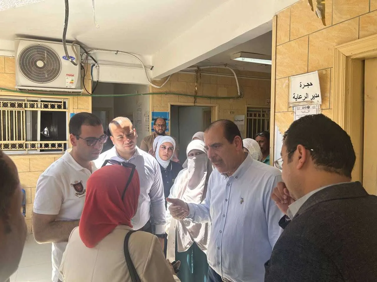 نائب وزير الصحة يزور المنشآت الصحية في مطروح ويحث على تحسين الخدمات