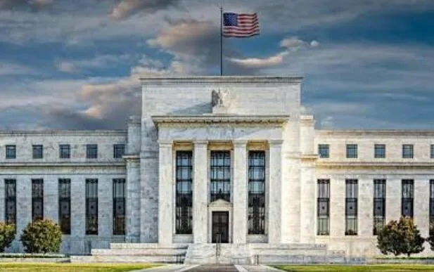 رئيس الاحتياطي الفيدرالي يدعو لتقييم تكاليف تجديد مباني البنك رئيس الاحتياطي الفيدرالي يدعو لتقييم تكاليف تجديد مباني البنك