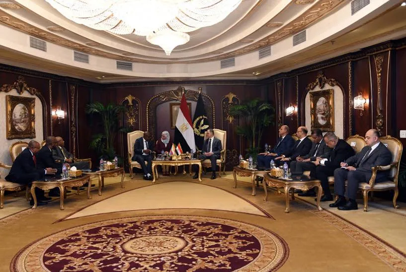 وزير الداخلية يستقبل نظيره من جزر القمر خلال زيارته إلى القاهرة