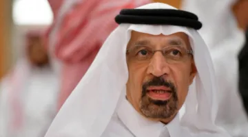 وزير الاستثمار السعودي announces أن الشركات السعودية ستبدأ بإنشاء مصانع في سوريا.