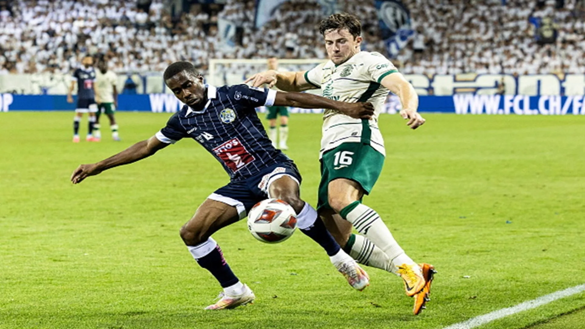 مفاجأة.. أوكو يعتذر عن الانضمام للزمالك بسبب العروض المقدمة إليه مفاجأة.. أوكو يعتذر عن الانضمام للزمالك بسبب العروض المقدمة إليه