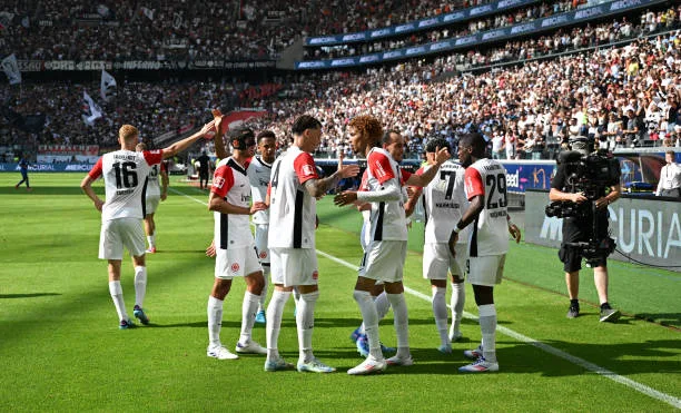 فرانكفورت يوقع على صفقة جديدة لتعزيز الهجوم