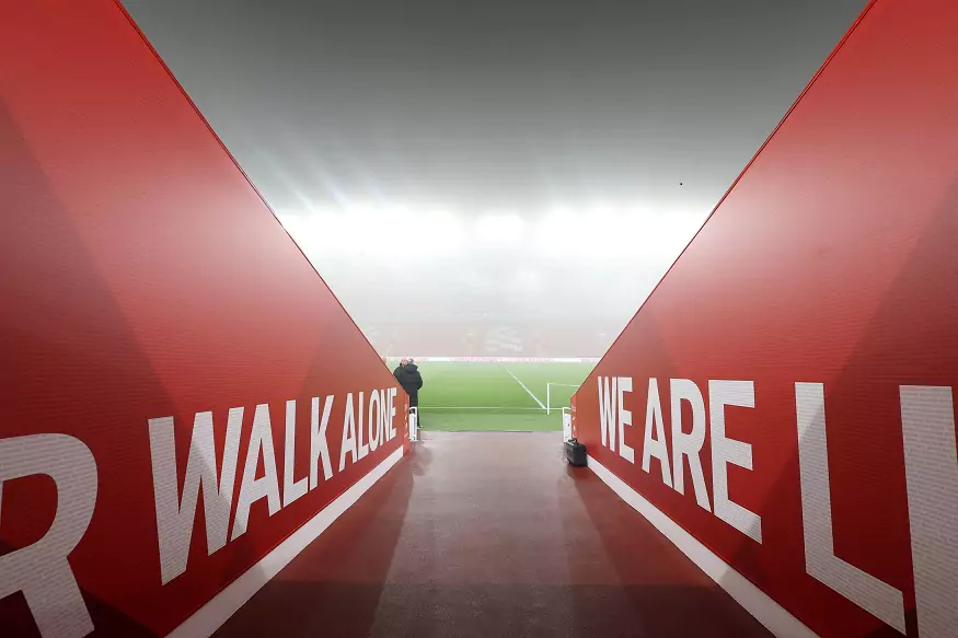 من هو مهاجم ليفربول الجديد الذي يشجع مانشستر يونايتد؟
