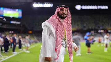 تكريم كبير وتنبيه هام.. وداع مؤثر لفهد بن نافل