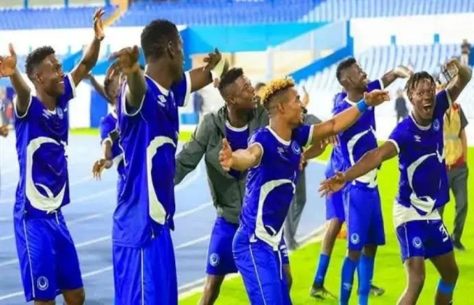 الهلال السوداني يحقق لقب النخبة بعد انتصاره الساحق على المريخ بأربعة أهداف دون رد الهلال السوداني يحقق لقب النخبة بعد انتصاره الساحق على المريخ بأربعة أهداف دون رد