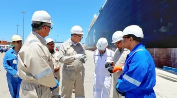 وزير البترول يزور ميناء الدخيلة في الإسكندرية بتفقد ميداني